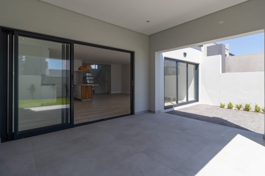 4 Bedroom Property for Sale in Sandown Western Cape